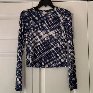 long sleeved cropped shirt